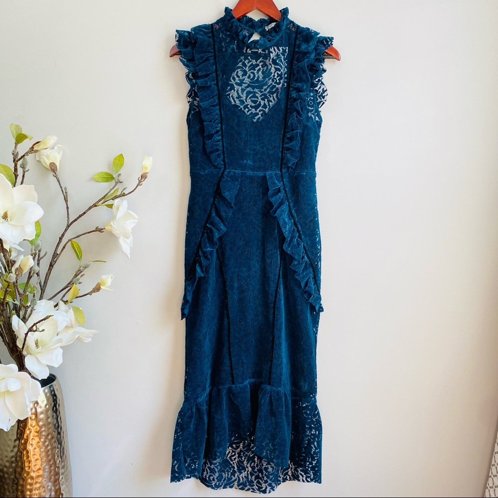 Hope & Ivy velvet lace ruffles midi dress - Picture 2 of 10